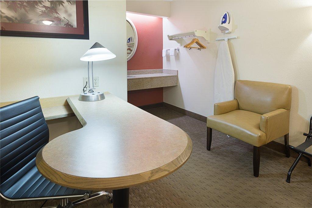 Red Roof Inn Lansing West - Msu Екстер'єр фото