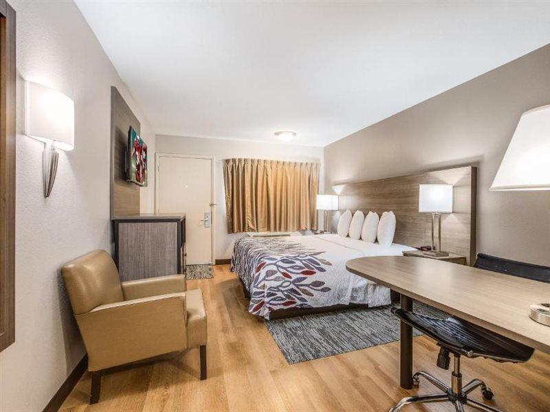 Red Roof Inn Lansing West - Msu Екстер'єр фото
