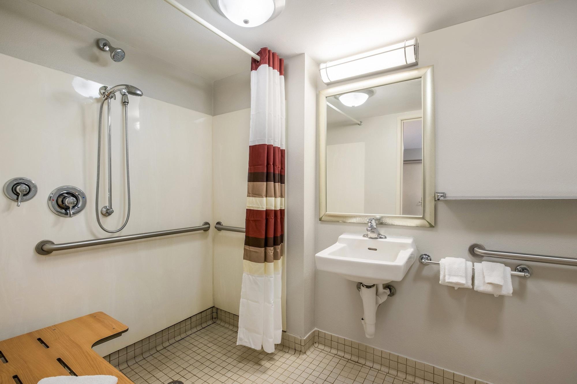 Red Roof Inn Lansing West - Msu Екстер'єр фото