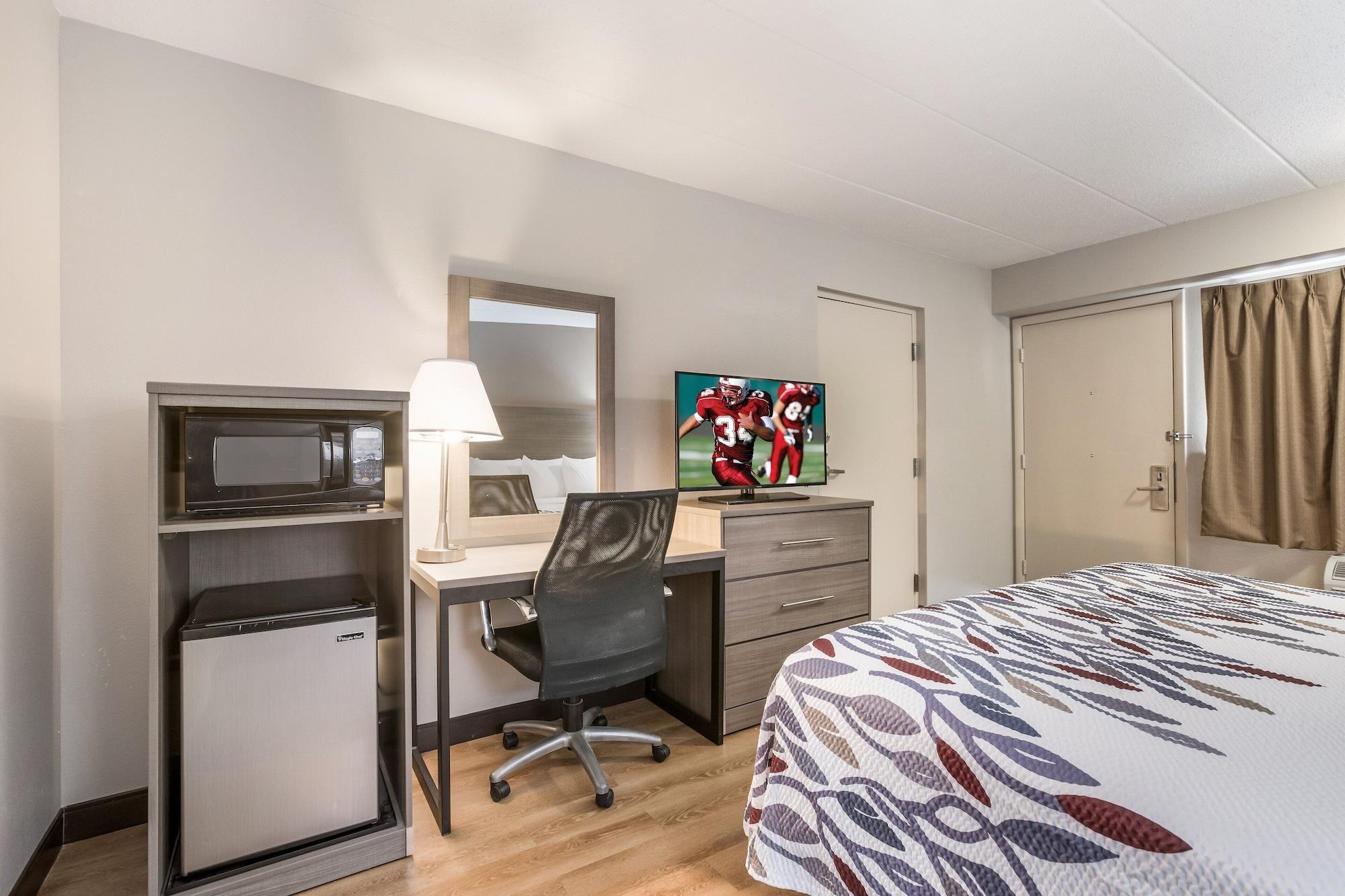 Red Roof Inn Lansing West - Msu Екстер'єр фото