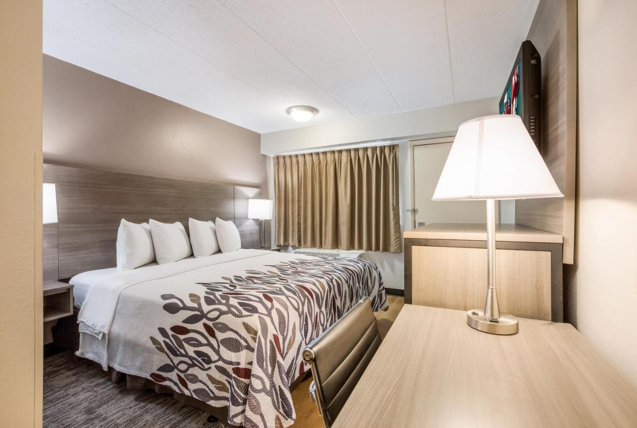 Red Roof Inn Lansing West - Msu Екстер'єр фото