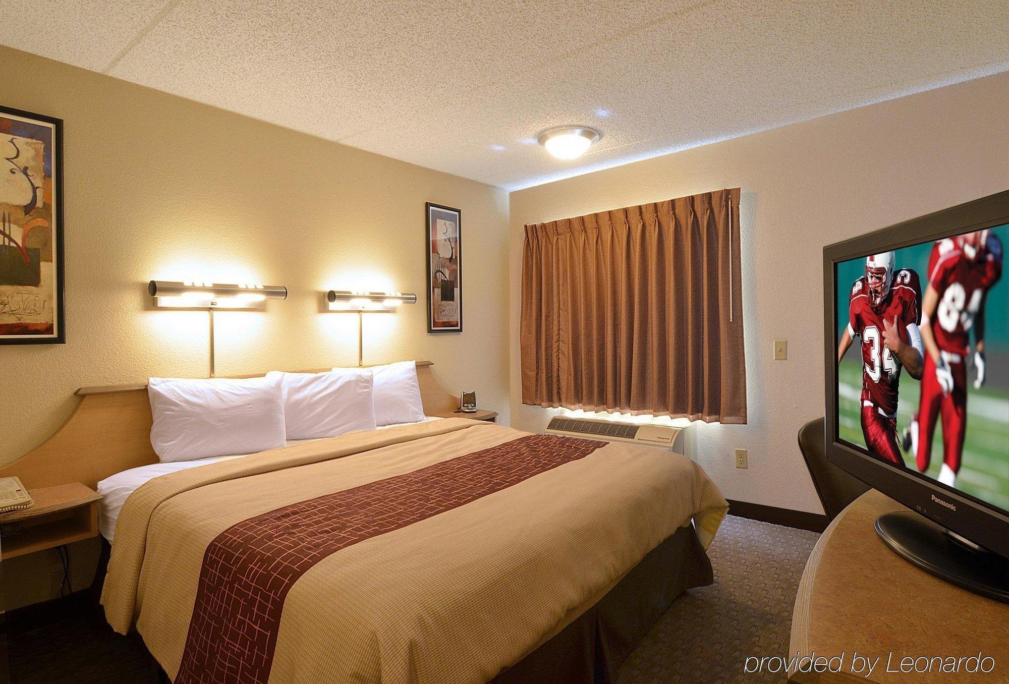 Red Roof Inn Lansing West - Msu Номер фото