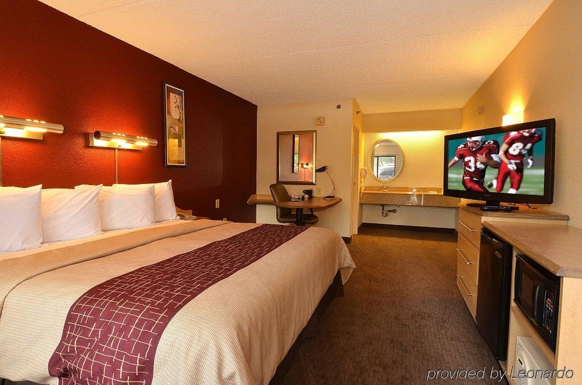 Red Roof Inn Lansing West - Msu Номер фото